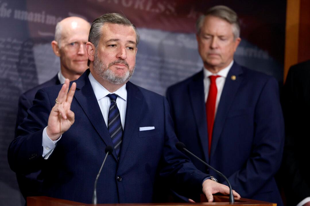 Republican Senators Call on McConnell to Step Down From GOP Leadership