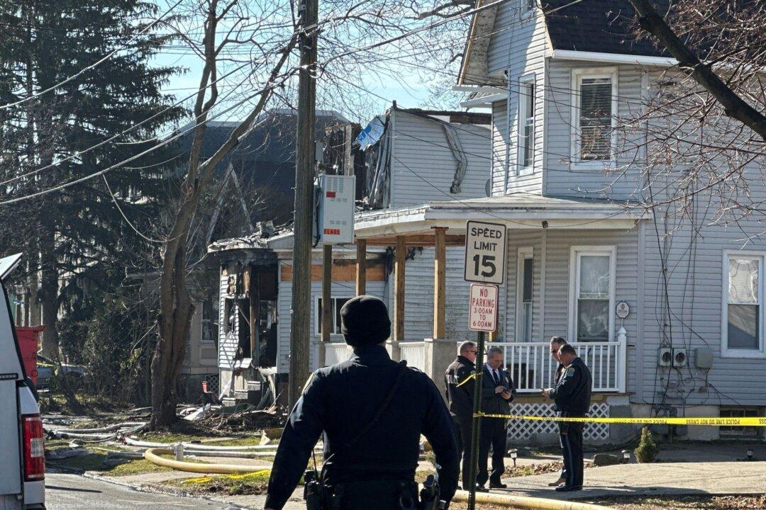 6 Members of Philadelphia Area Family Are Feared Dead in House Fire and Shooting, Prosecutor Says