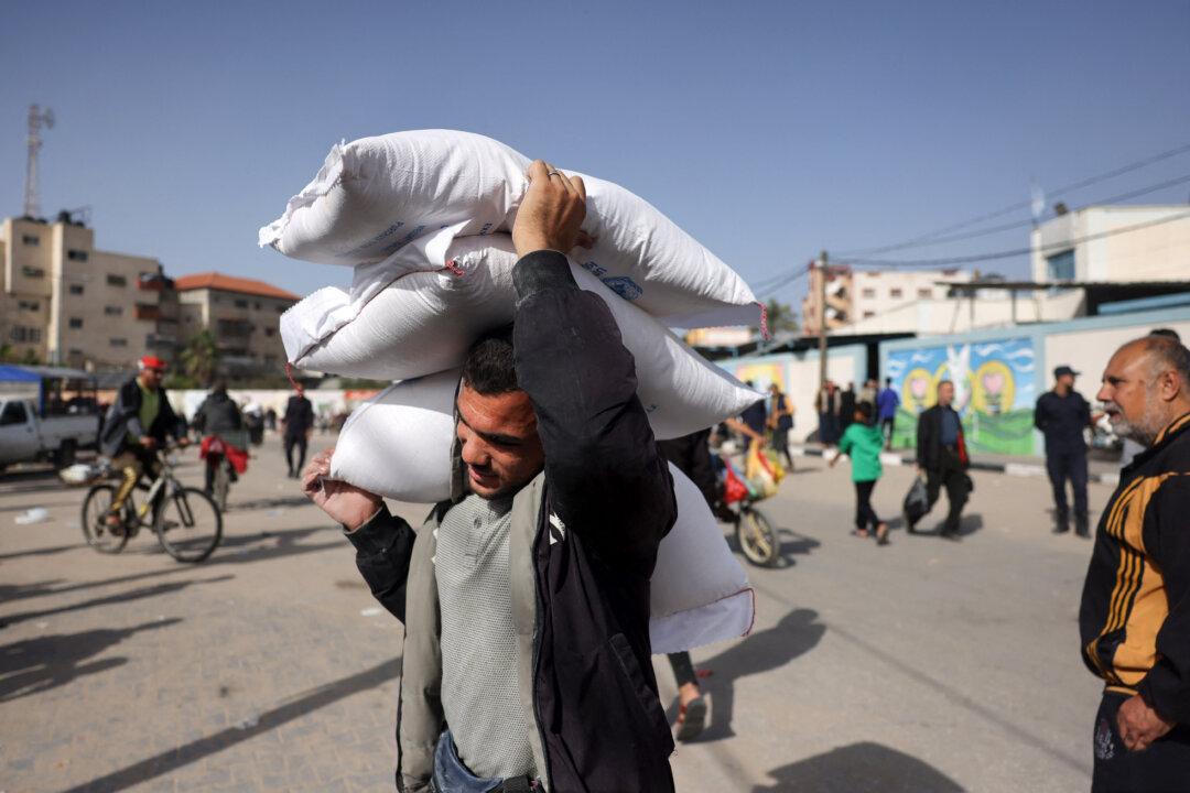 Watchdog Accuses UN Agency Staff of Stealing Gaza Humanitarian Aid, Selling It for Profit