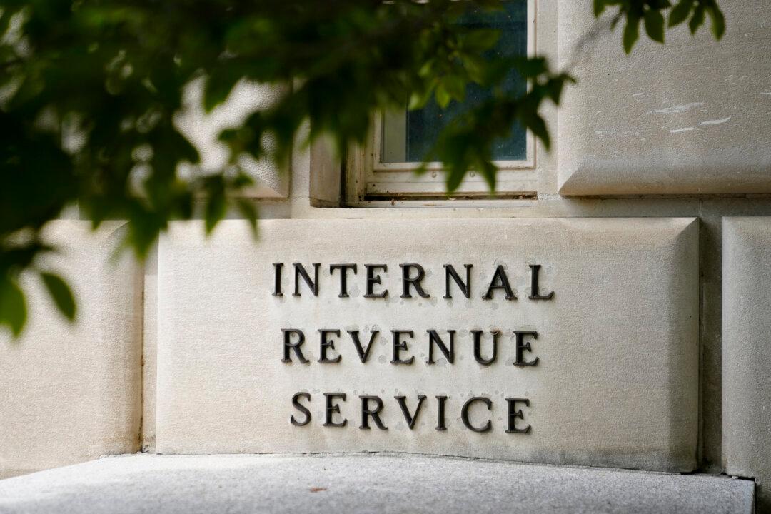 Exploitative Marketers Taking Advantage of Taxpayers Facing Payment Difficulties: IRS