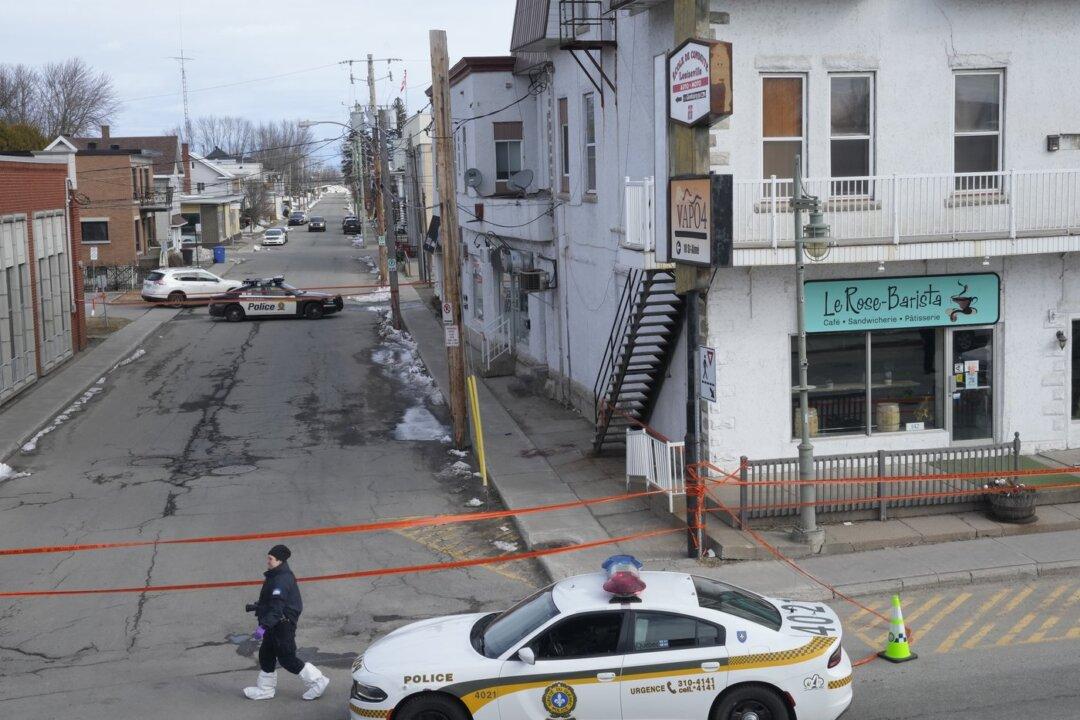 Lawyer for Man Who Killed Quebec Police Officer Says No Sign of Threat in Final Chat