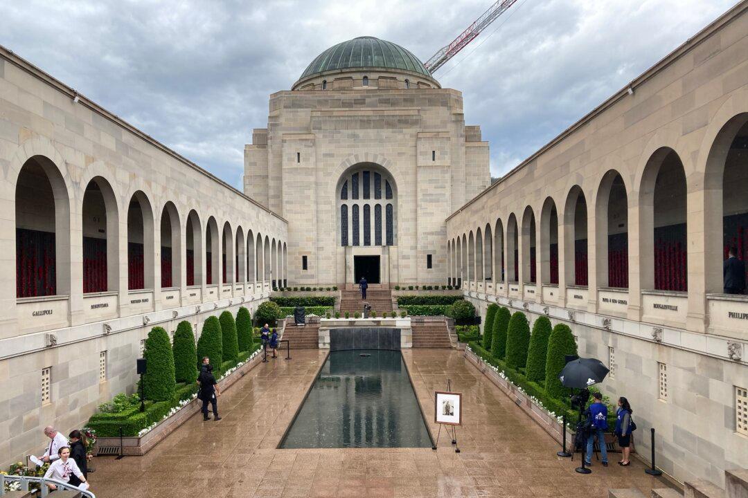Urgent Meeting Sought Over $550 Million War Memorial Upgrade