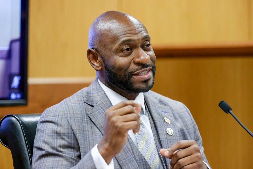 Evidence Undercuts Trump Special Prosecutor’s Relationship Claim, New Witness Says