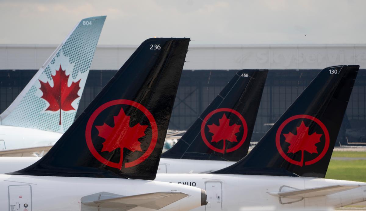 Transport Minister to Summon Airline CEOs Amid Air Canada’s New Carry-On Charges