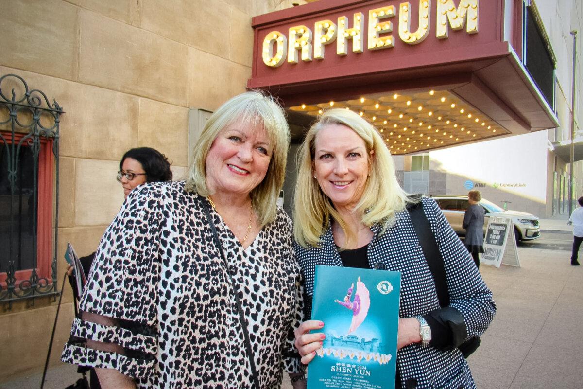 Chris Allen (L) and Becky Brimhall at Shen Yun Performing Arts at the Phoenix Orpheum, on Feb.15, 2024. (Linda Jiang/The Epoch Times)