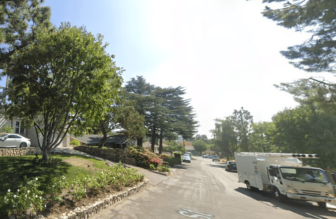 Man Found Dead, Suspect Arrested After Glendale Standoff