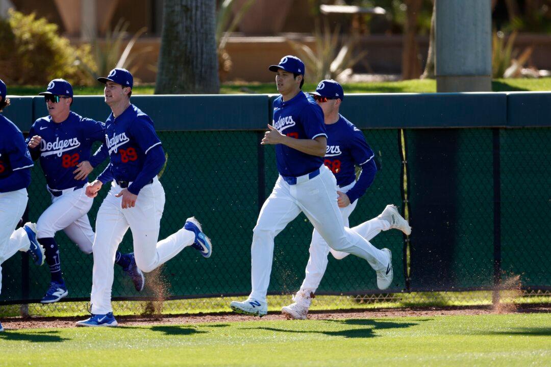 Shohei Ohtani Won’t Play in Dodgers’ Spring Training Opener