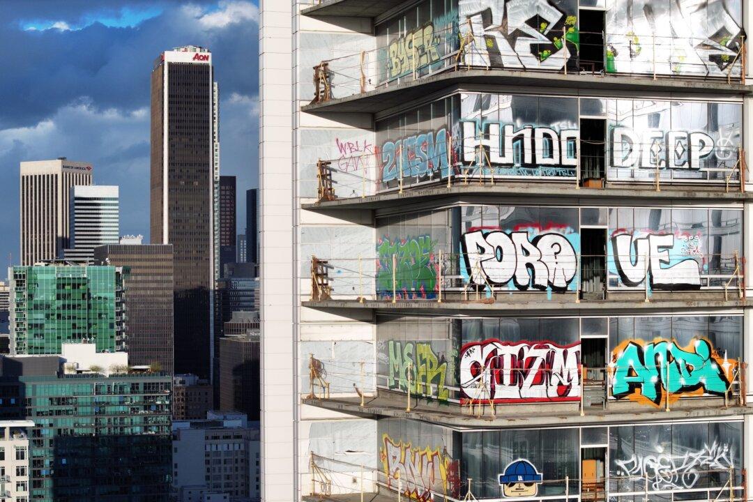 2 Arrested Outside Tagged Oceanwide Tower in Downtown LA