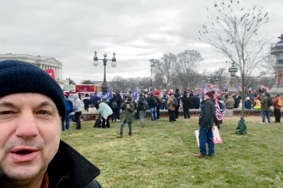 Court Asked to Compel Identification of FBI Agents at Capitol on Jan. 6