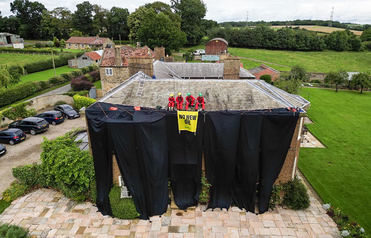 Activists Face Criminal Damage Charge After Protest at Rishi Sunak’s Home