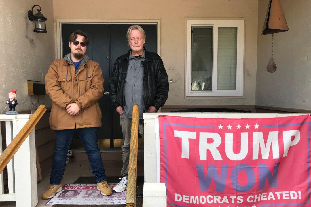 Resident of ‘Blue’ Area Fills Yard With Trump Signs to Counter Mainstream Media Narratives