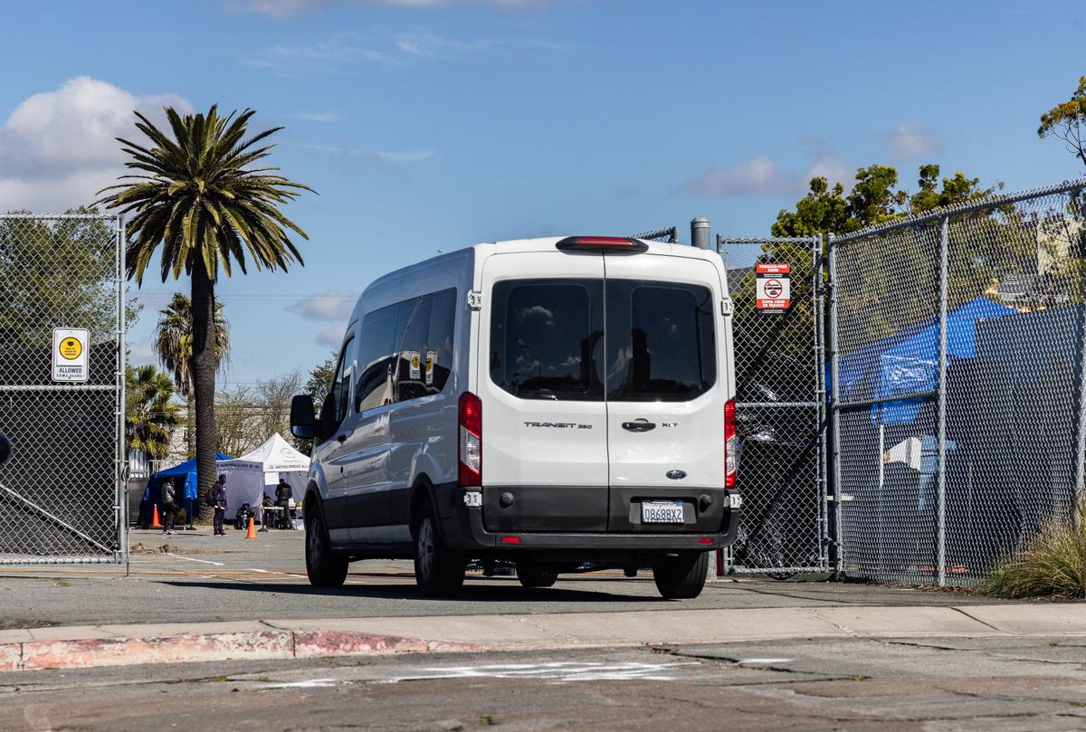 Hundreds of Illegal Immigrants Released Onto San Diego Streets After Funding Runs Out