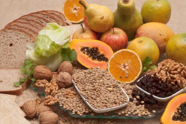 Diets rich in <span style="font-weight: 400;">fruit, vegetables, wholegrains, fish, legumes and dairy</span> are recommended to decrease risk of gastrointestinal cancer. (Fast Speeds Imagery/Shutterstock)
