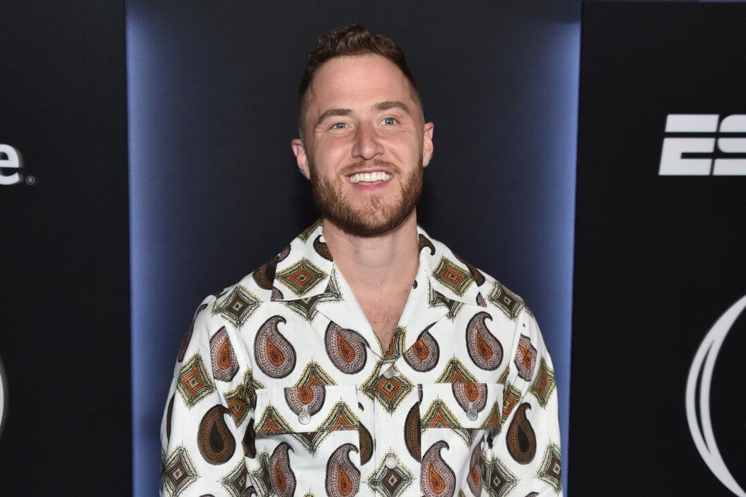 Singer Denounces Past Drug Use He Sang About in Hit Song