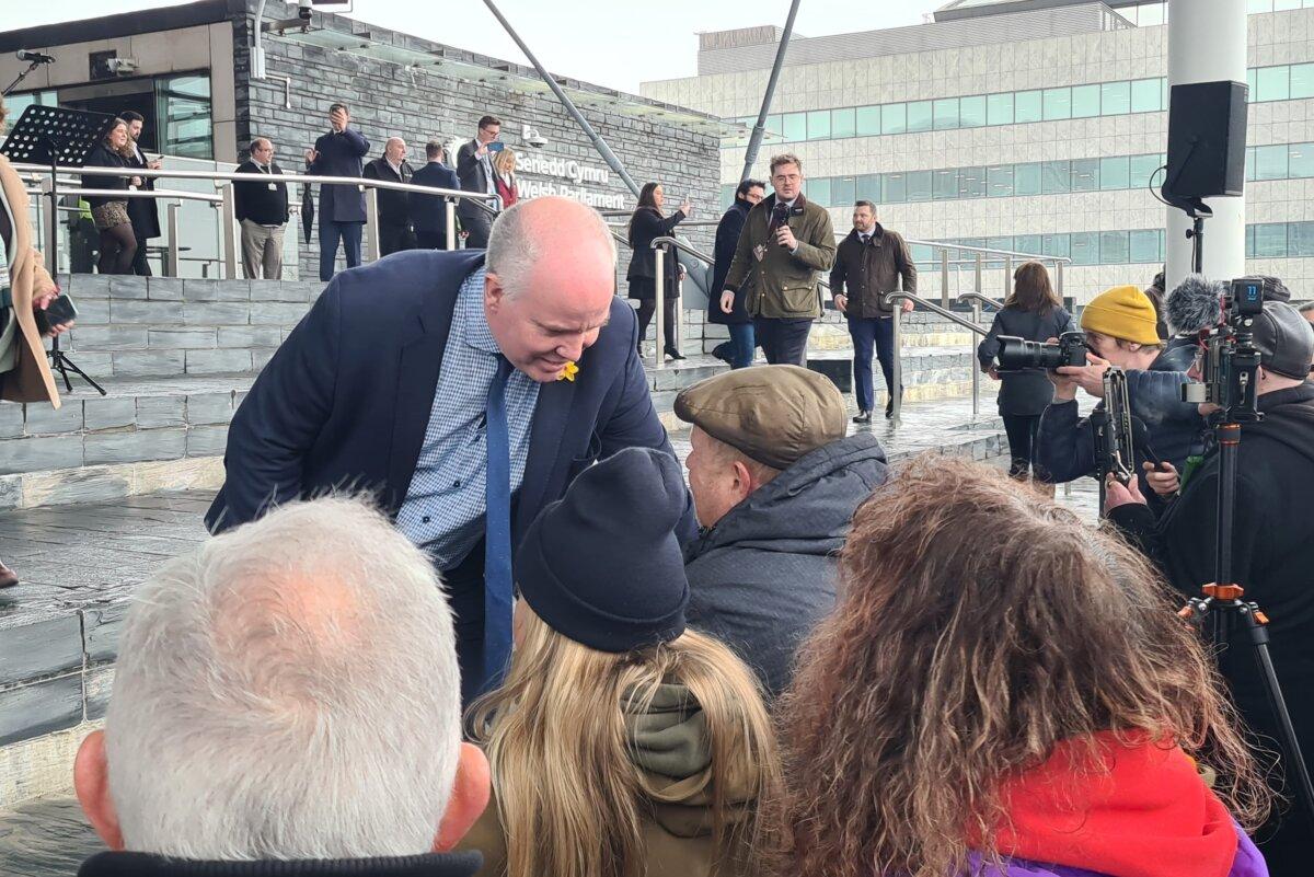 Welsh Conservatives leader Andrew RT Davies speaks to farmers at the Senedd in Cardiff, Wales, on Feb. 28, 2024. (Joseph Robertson/The Epoch Times)