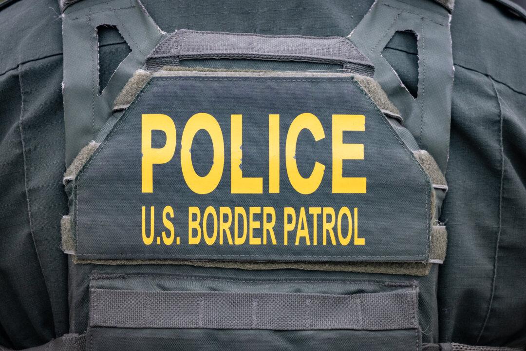 Ex-Border Patrol Agent Gets Over 7 Years for Accepting Bribes, Smuggling