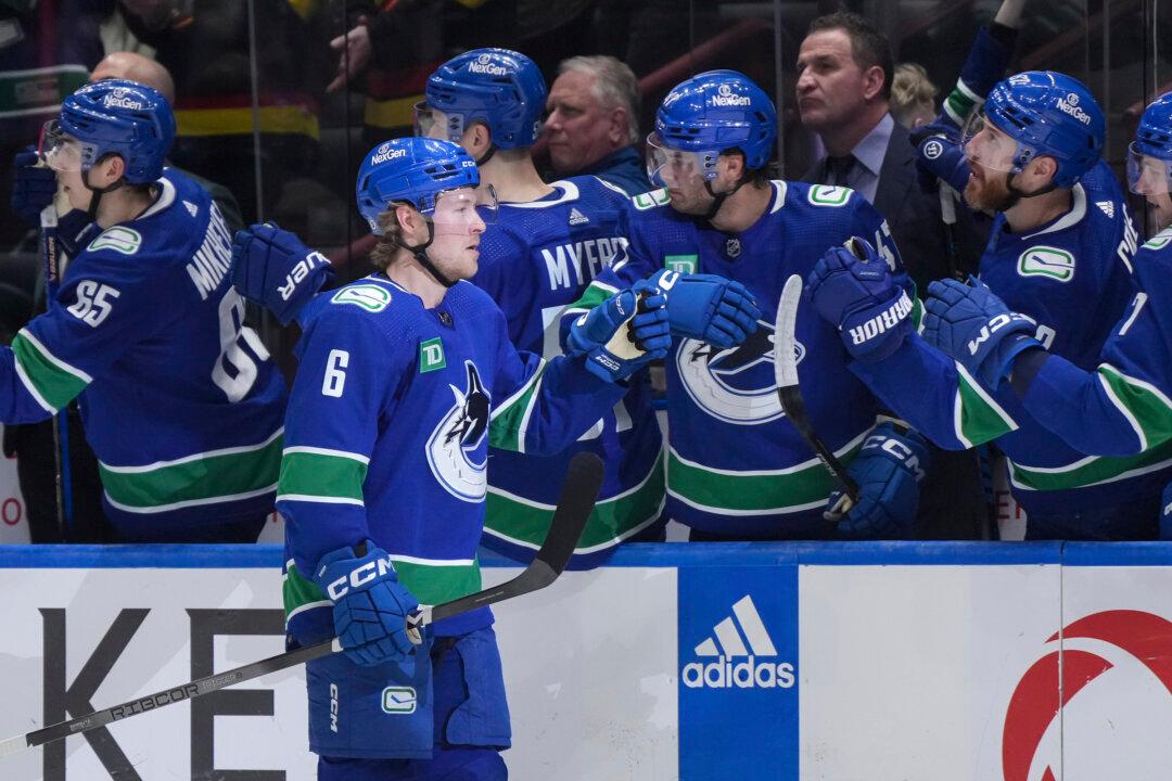 Late Breakdowns in Vancouver Cost Ducks as Losing Streak Reaches Five Games