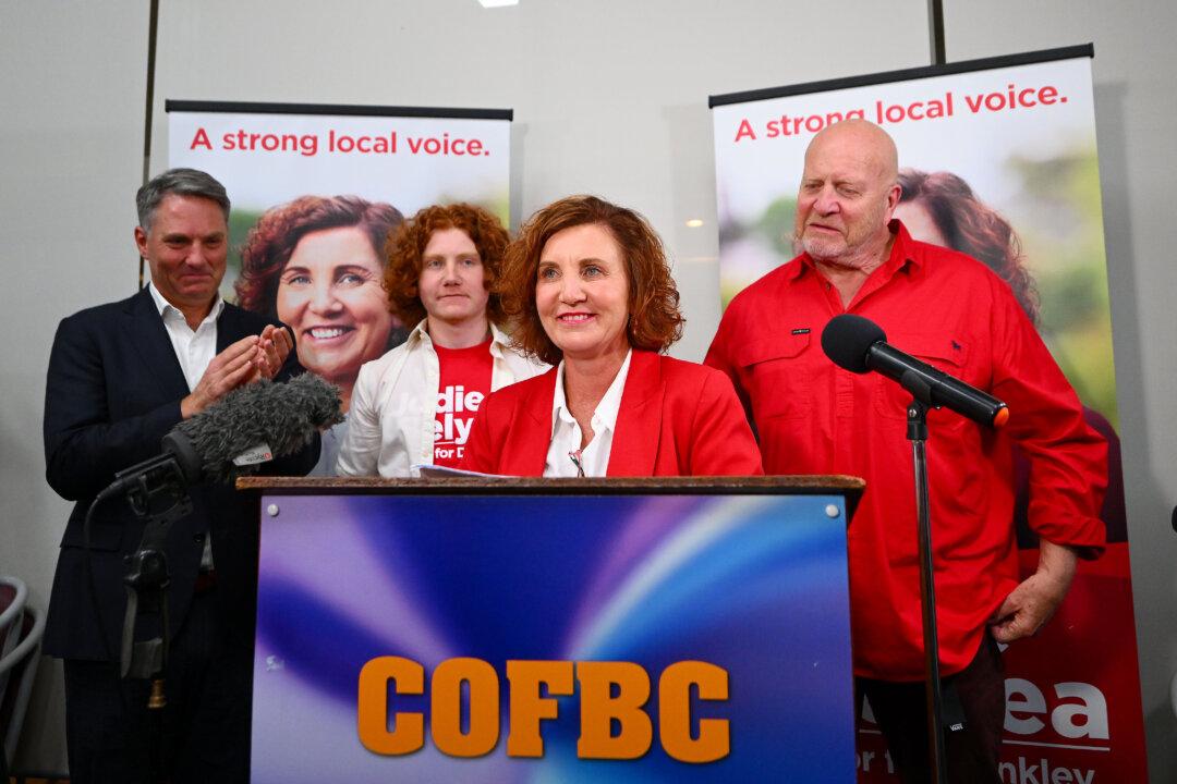 Labor, Liberals Look for Positives After Dunkley Swing