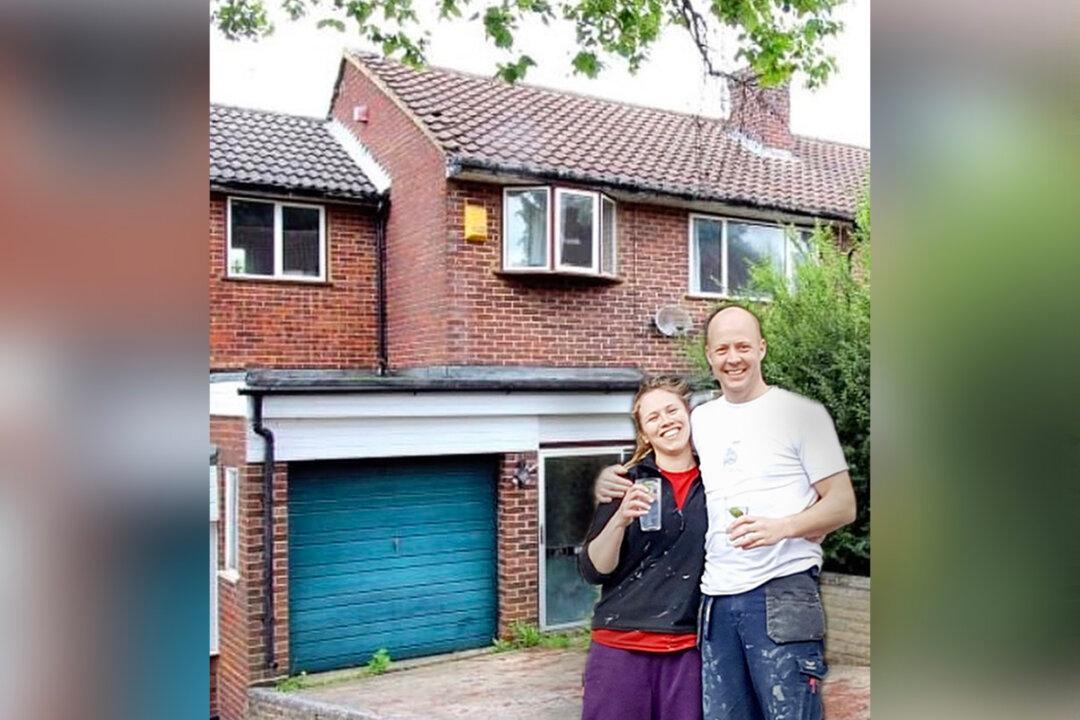 Couple Buys the Ugliest House on the Street for $160,000 and Turns It Into Their Dream Home—Here’s How It Looks