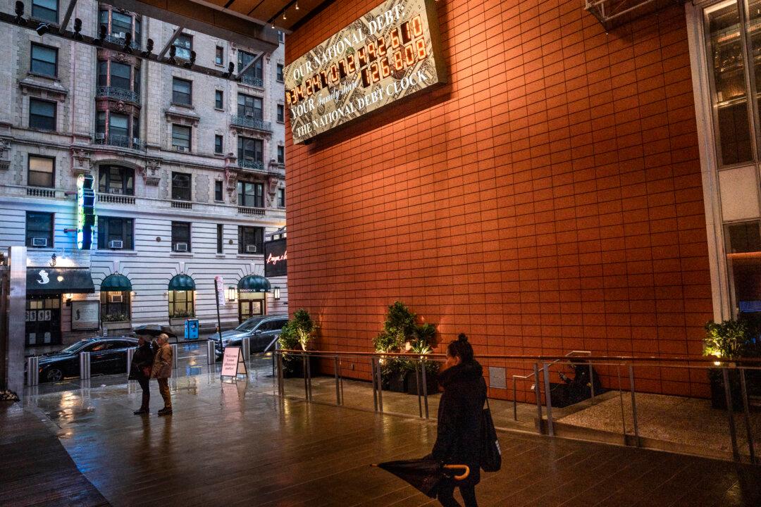 US Budget Deficit Crosses $1 Trillion Halfway Through Fiscal Year 2024