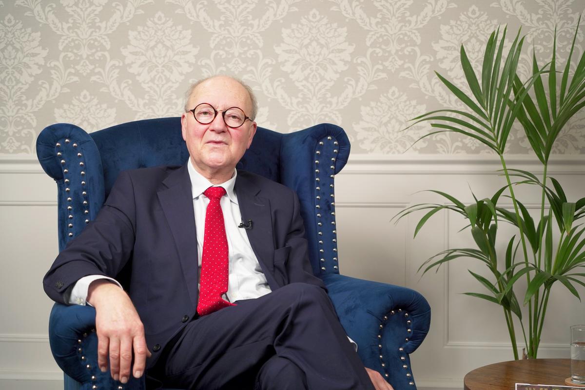 Former NATO Advisor: We Are at War and Britain Needs Coal