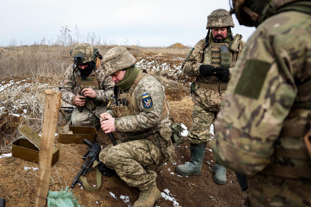 ANALYSIS: Canada, Allies Push ‘Gender-Inclusive’ Aid to Ukraine as War Maims, Kills Mainly Men