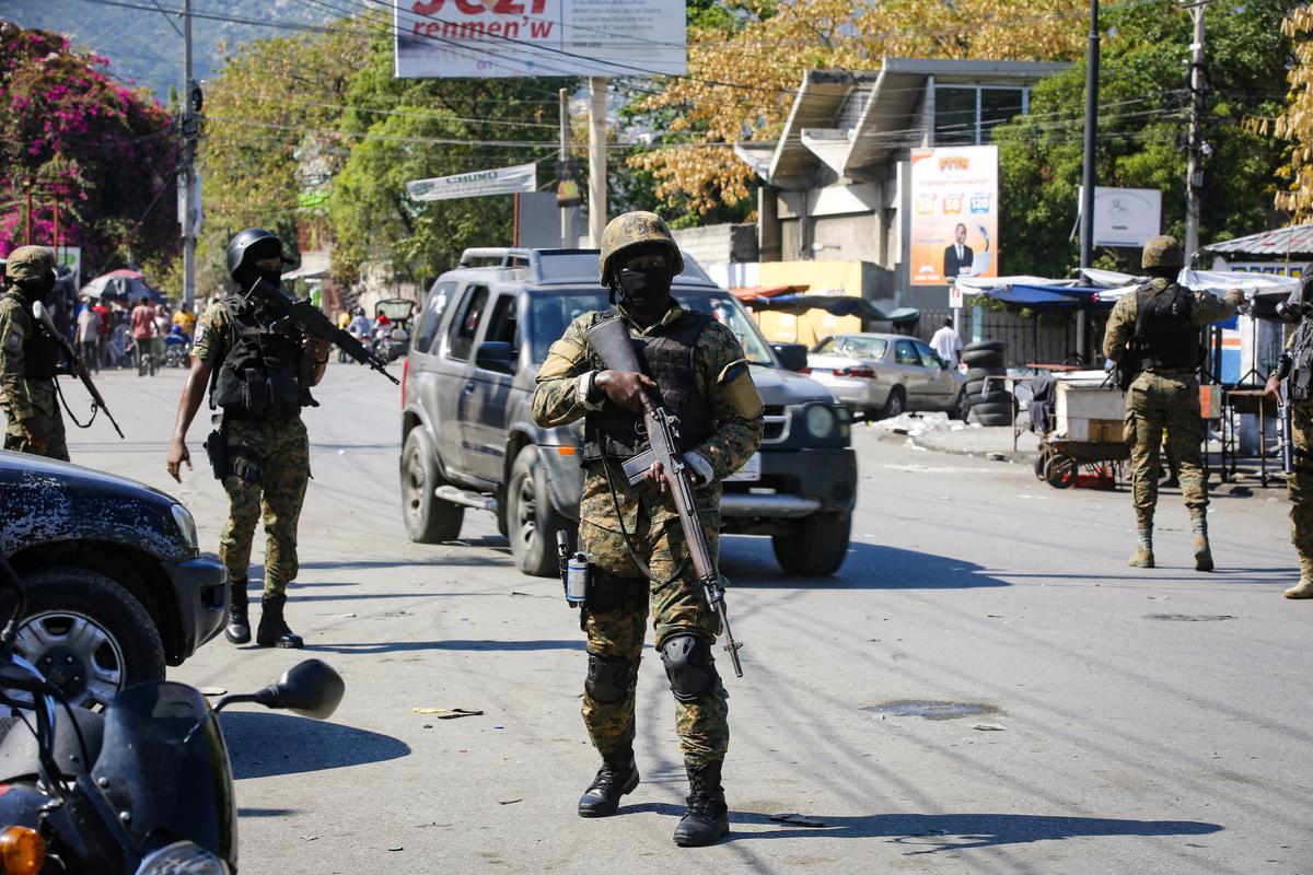 US Military Evacuates US Embassy Personnel in Haiti, Adds Security Forces
