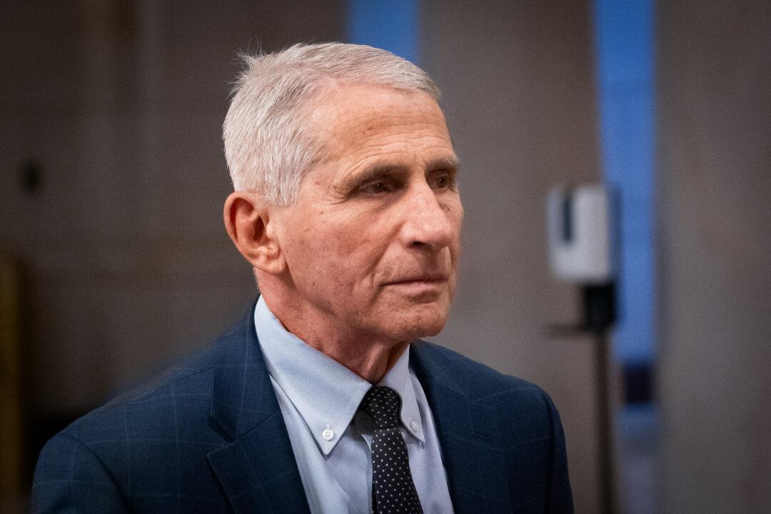 Fauci Deputy Warned Him Against Vaccine Mandates: Email