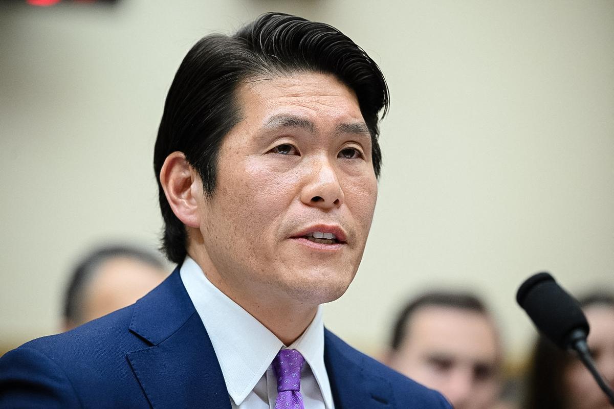 Hur Defends Comments on Biden’s Memory, Decision Not to Prosecute