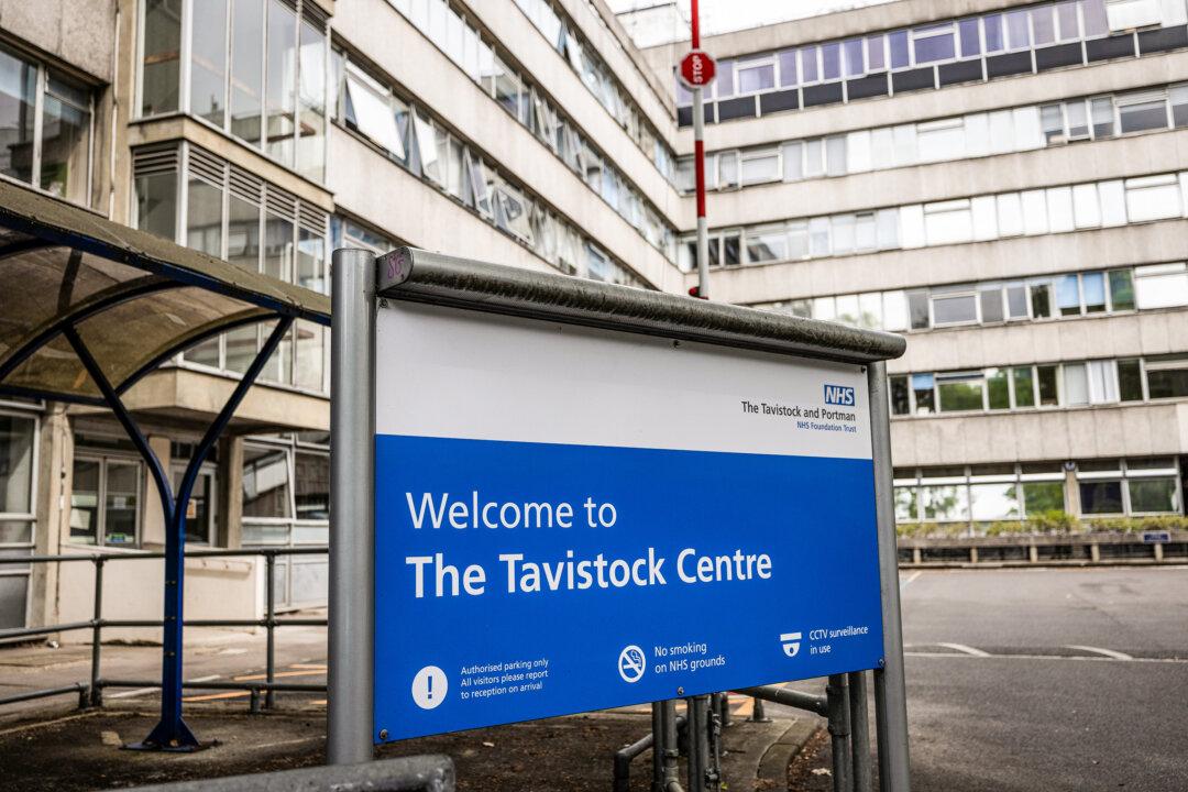 Thousands of Children Awaiting ‘Gender Care’ Appointments at New Clinics