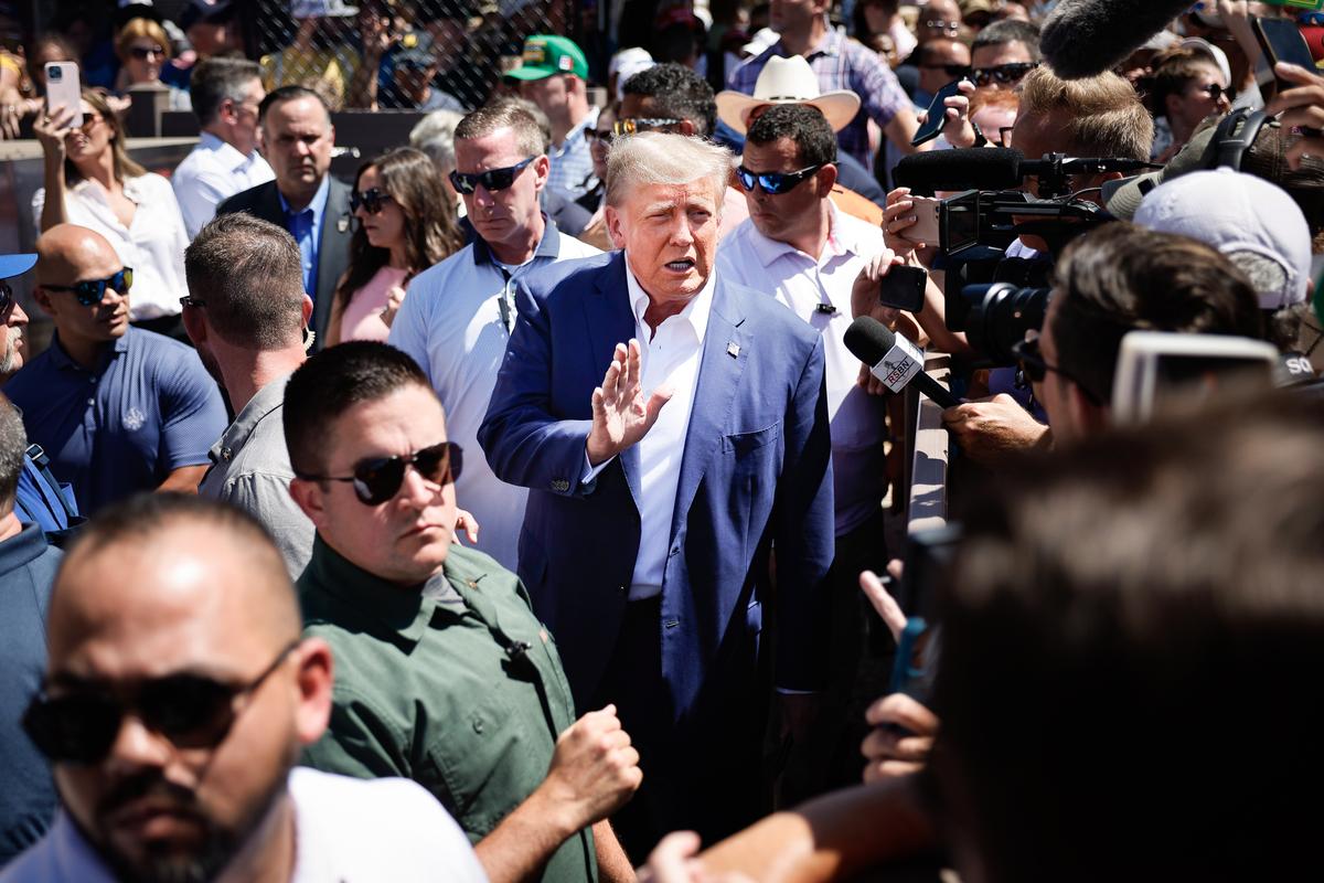Secret Service Agent Blocked Trump From Going to Capitol on Jan. 6: Driver
