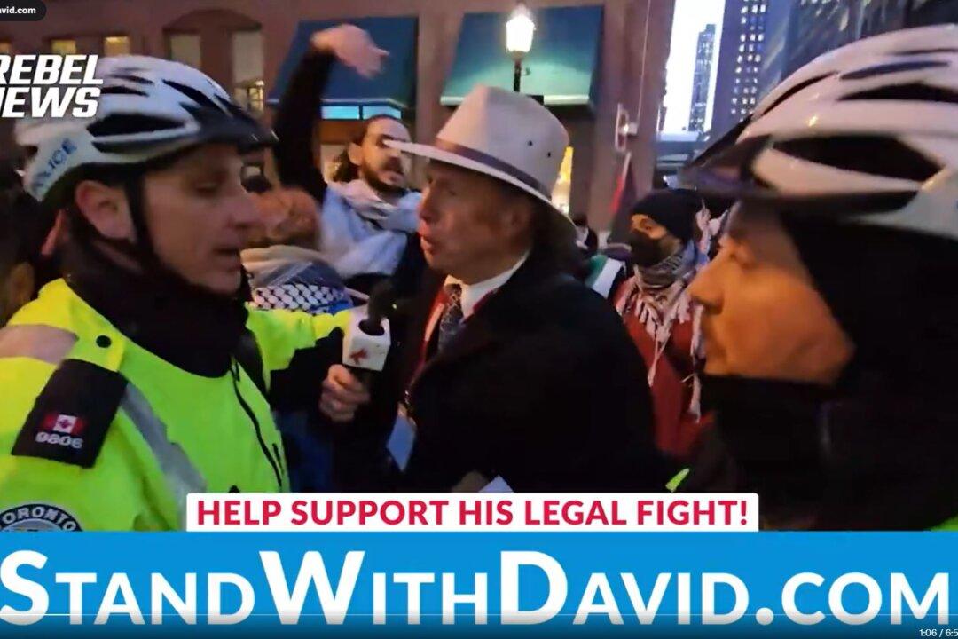 Rebel News Reporter Arrested by Police While Trying to Interview Pro-Palestinian Protesters