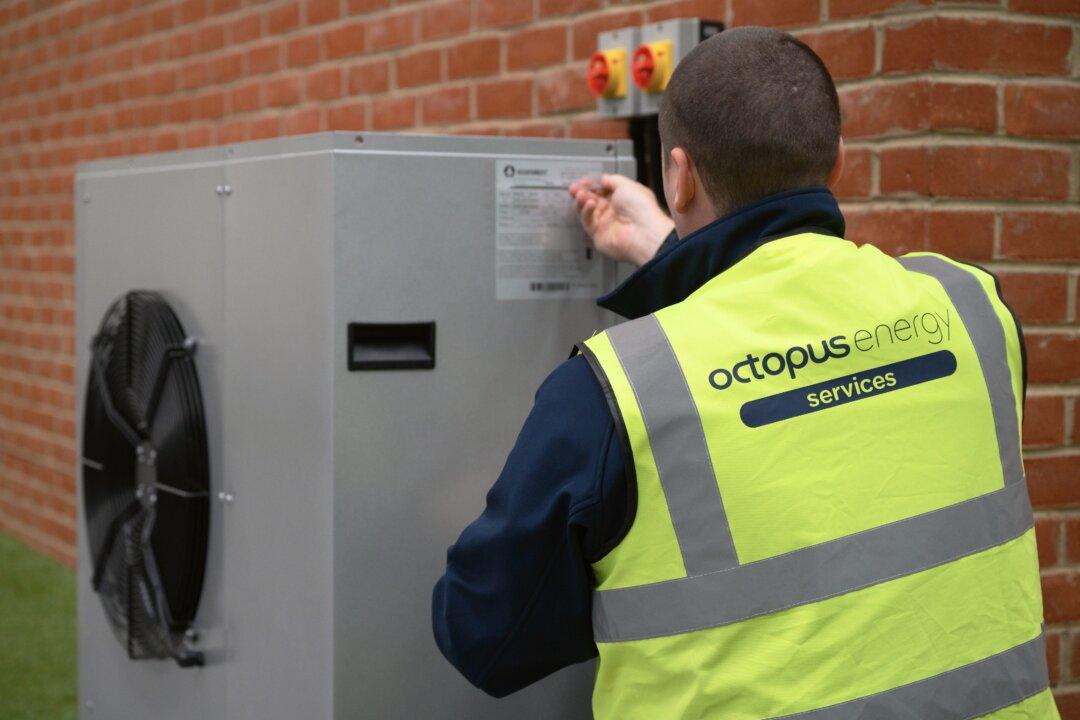 Tenfold Increase in Heat Pump Installers Needed by 2030 to Meet Targets: Report