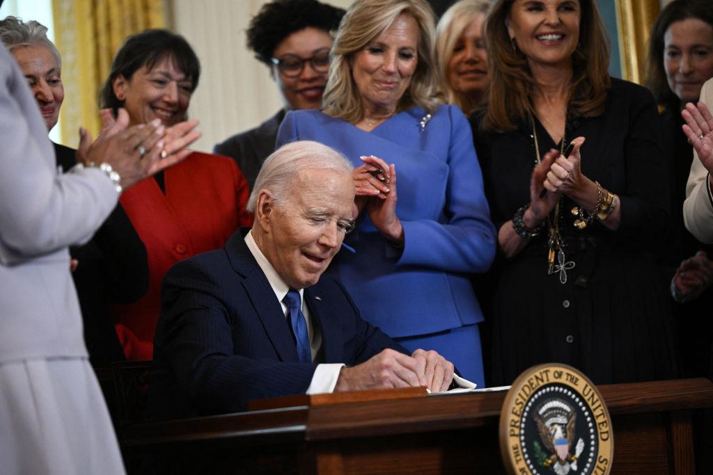 Biden Signs Executive Order Aimed at Advancing Study of Women’s Health