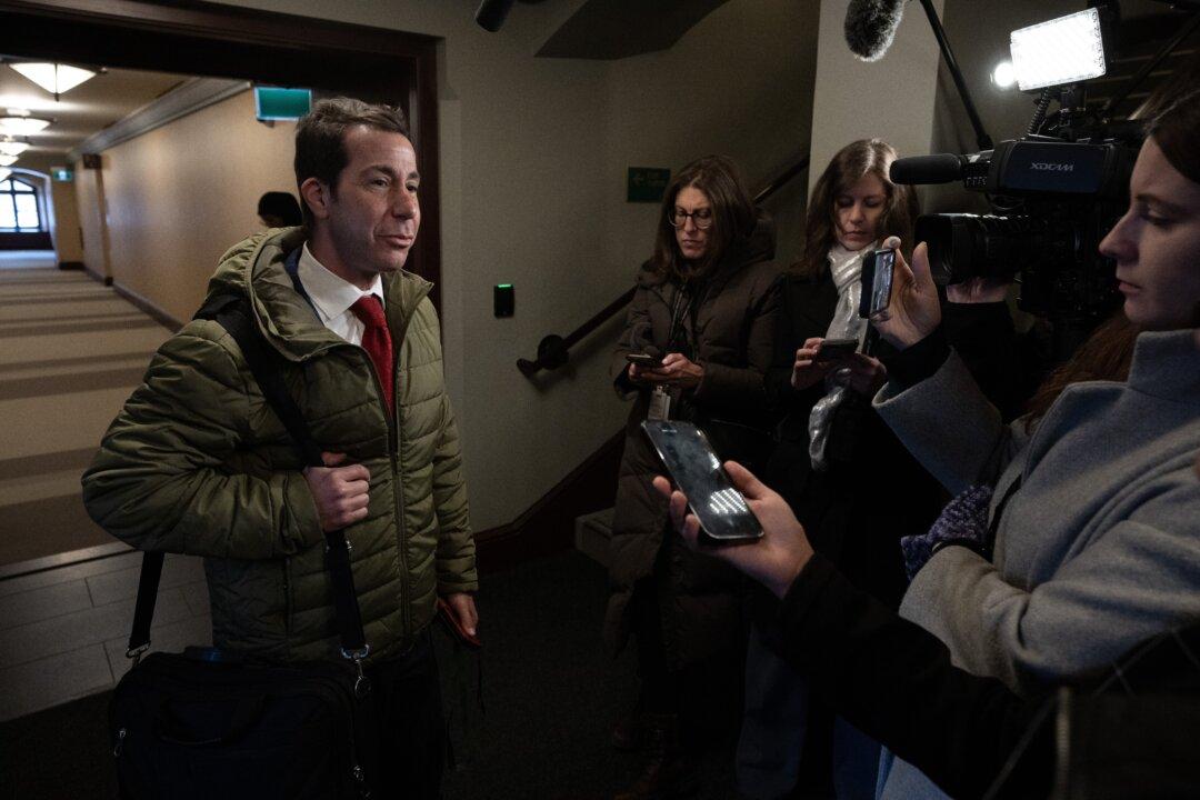 MP Housefather ‘Reflecting’ on Future With the Liberals After Middle East Motion Vote