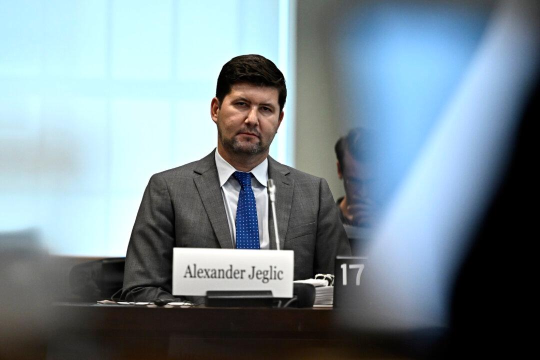 Procurement Watchdog Eyeing Probe of ‘Bait and Switch’ Scheme Used in ArriveCan Contracts