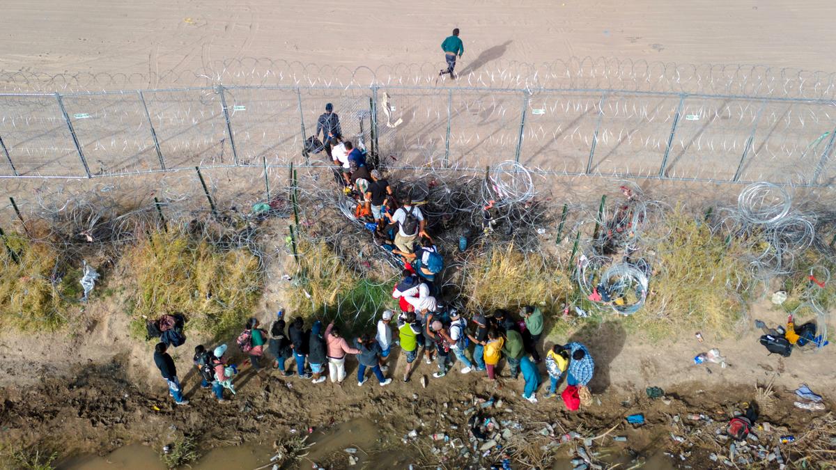 Appeals Court Seems Divided on Halting Texas Immigration Law