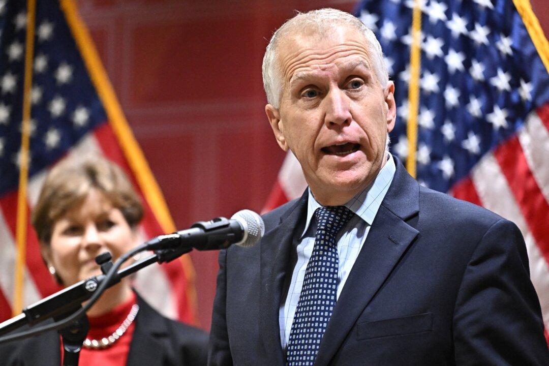 TikTok Fan Makes Death Threat Against GOP Senator Over App Legislation