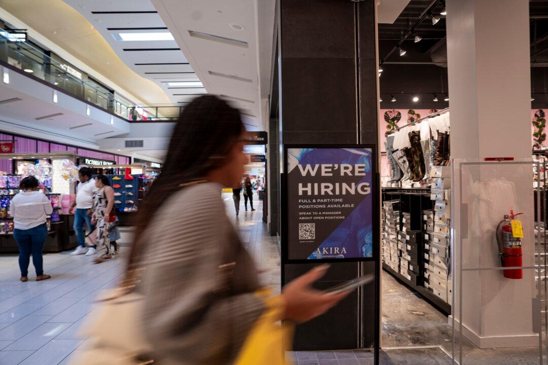 Wage Growth Slowing as Inflation Erases Gains, New Government Data Show