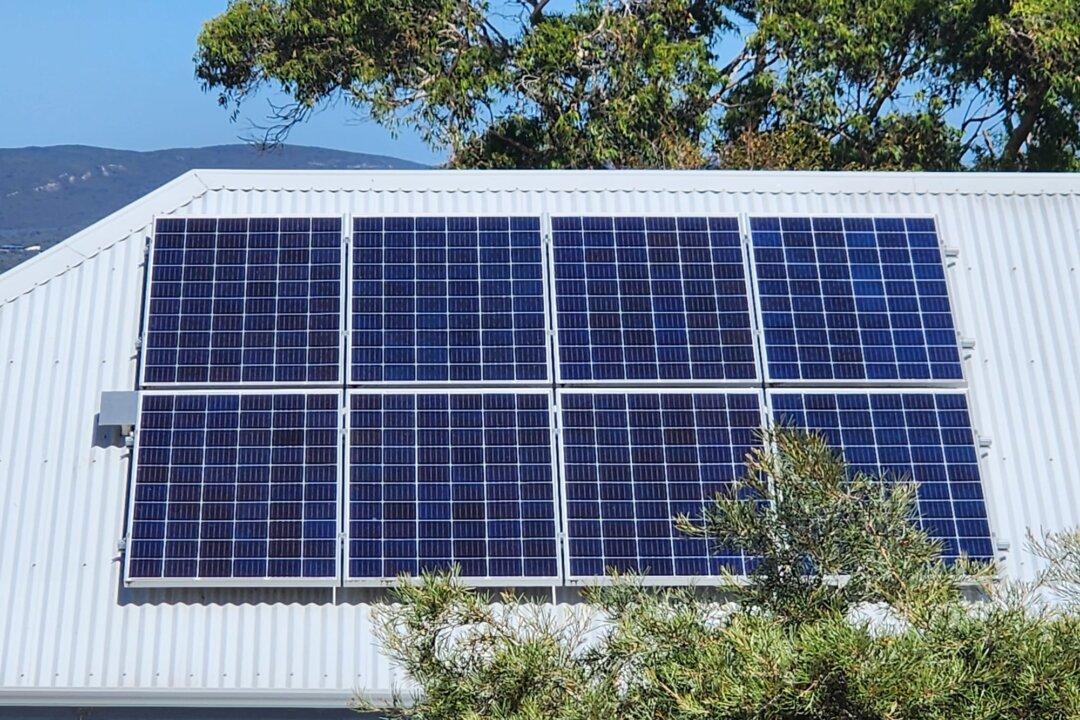 Australian Scientists Collaborate With Google to Tackle Solar Power Surplus