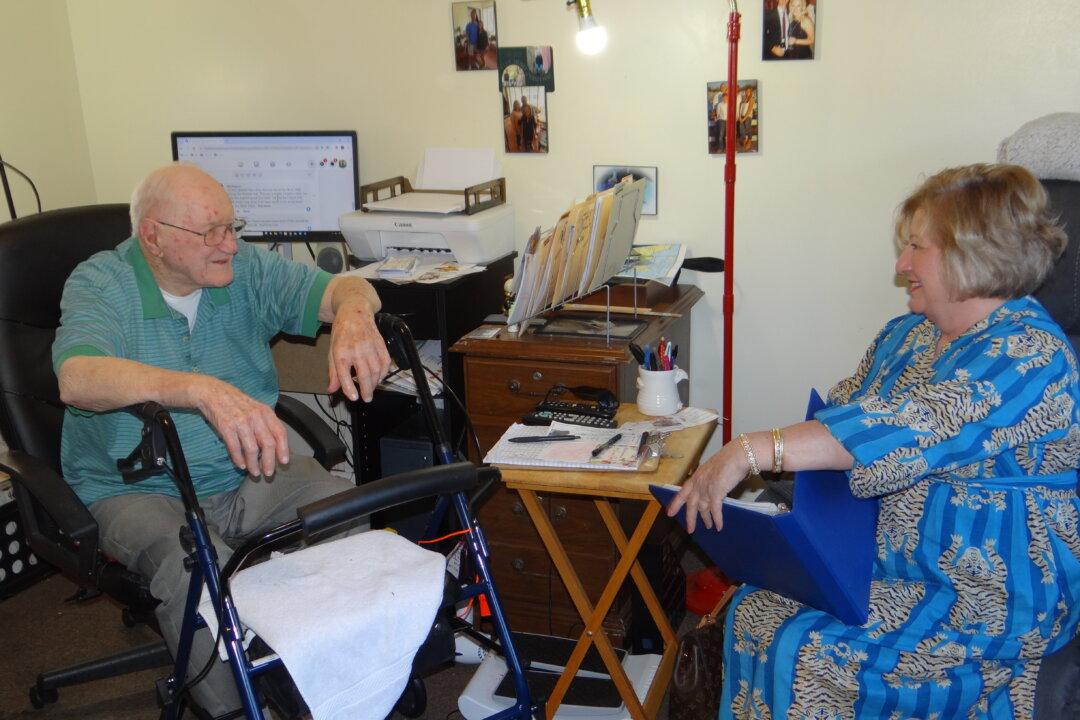 Columnist, 101, Delights Readers With Hometown Stories