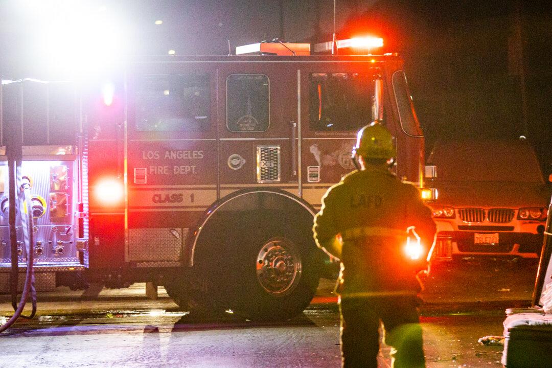 Massive Fire Engulfs Apartment Building in Downtown Los Angeles