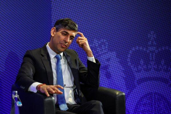 Prime Minister Rishi Sunak during a visit to an apprentice training centre at the Manufacturing Technology Centre in Coventry, England, on March 18, 2024. (Carl Recine/PA)