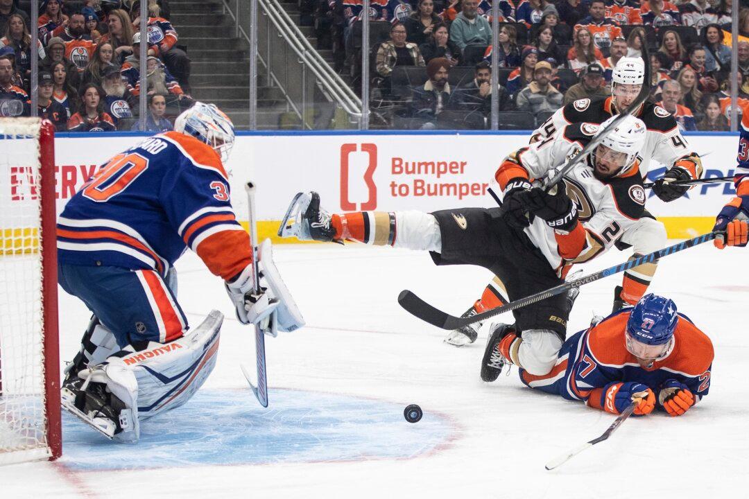 Connor McDavid Scores Twice, Helps Oilers Crush Ducks