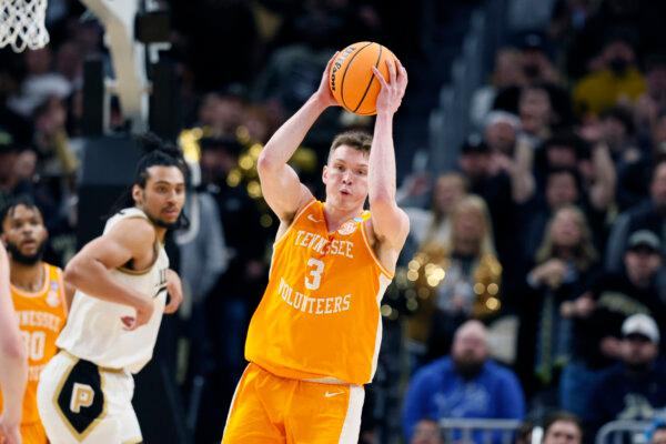 Tennessee's Dalton Knecht looks to pass during an NCAA Tournament game against Purdue in Detroit on March 31, 2024. (Duane Burleson/AP Photo)