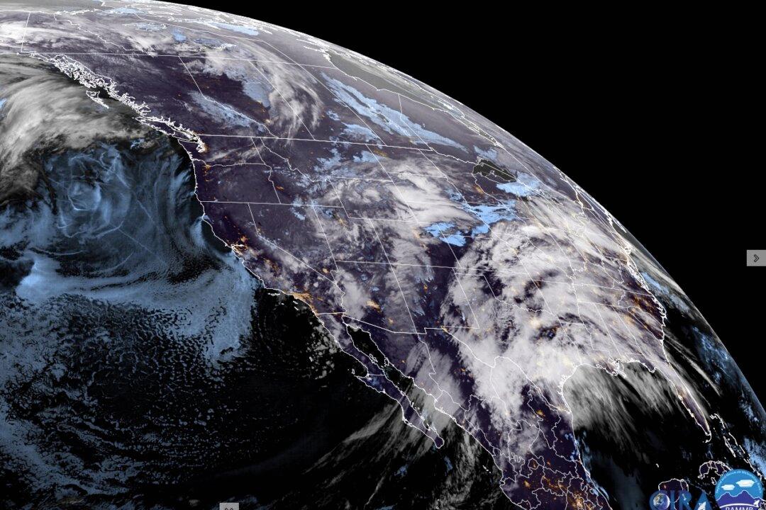 Storm to Bring Heavy Snow, ‘Damaging Thunderstorms’ to Several US States