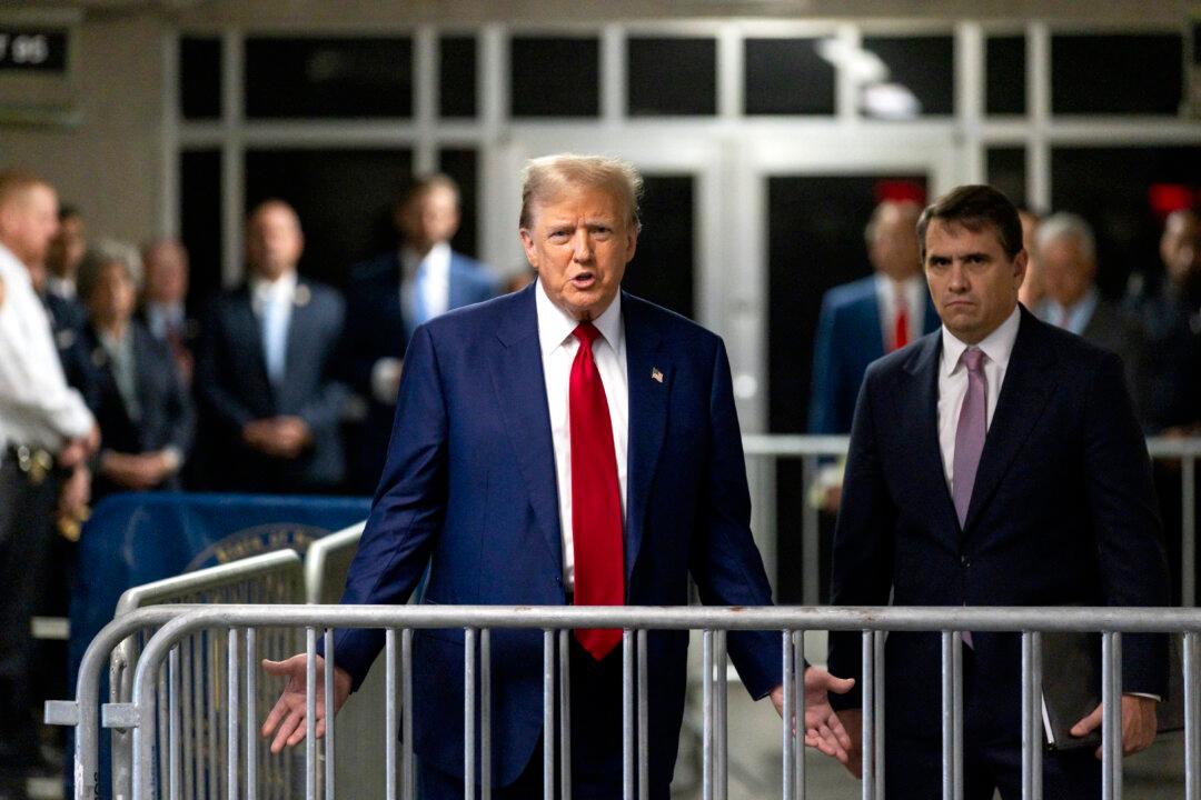 Legal Analysts Share Thoughts About Trump Trial