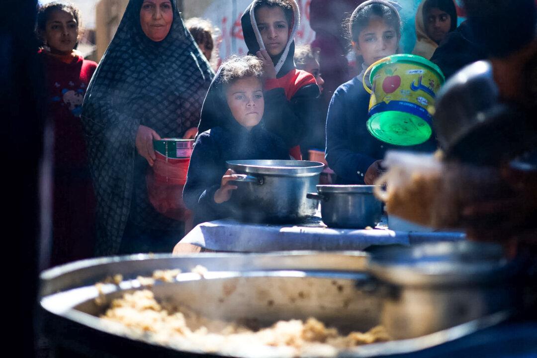 Israel to Open New Border Crossings to Increase Gaza Aid After Biden Call