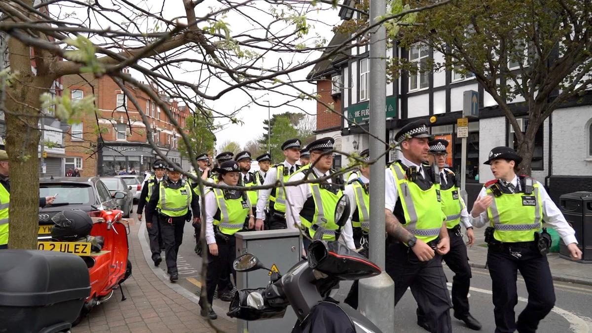 Anti-ULEZ Activists Released on Bail After Protesting Near Sadiq Khan’s Home