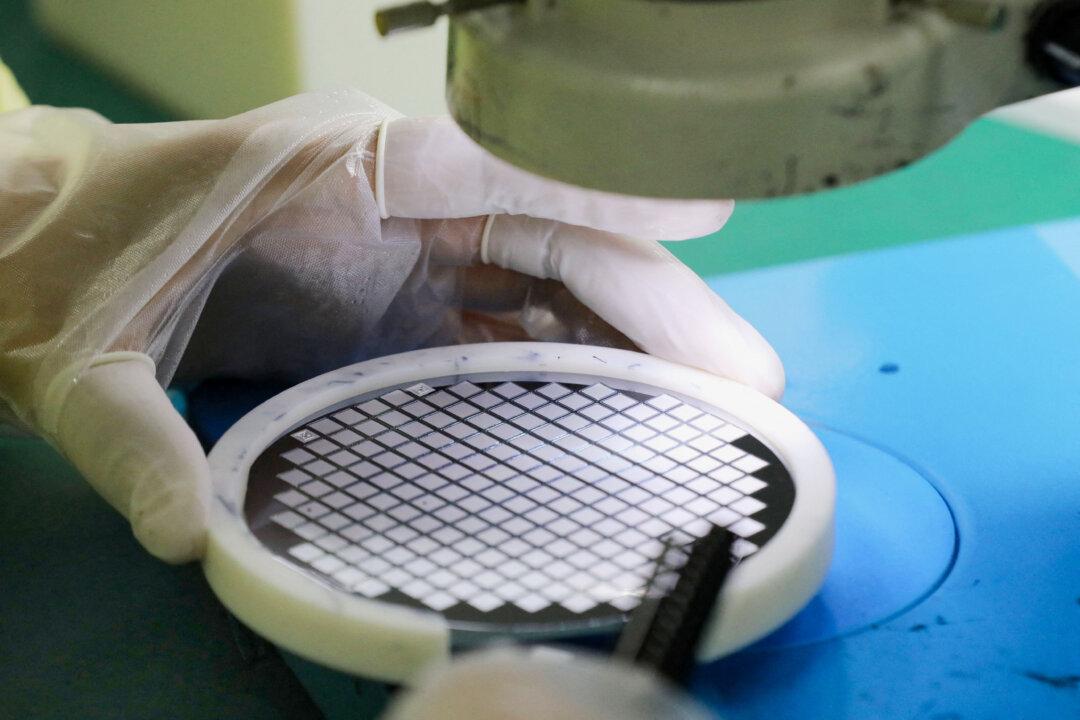 The US–China Tech War Heats Up: TikTok, Semiconductors, and SlanderBots